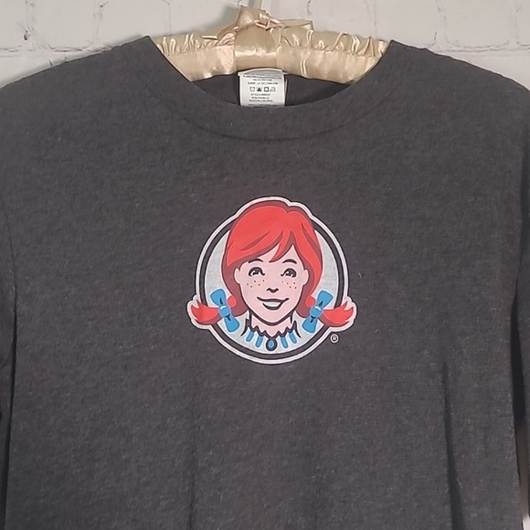 Wendy's Employee Merch Graphic Tee Tshirt Front & Back Gray Womens Size Small - Picture 11 of 16
